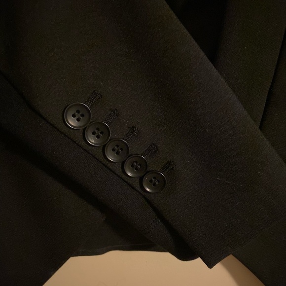 BCBG Blazer black cropped collarless. - Picture 4 of 10